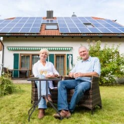 Relaxdays Tuintafel Vierkant - Buitentafel - Kleine Eettafel Tuin - Balkontafel Kunststof -Tuinbenodigdheden Bevordering 1200x1200 1027