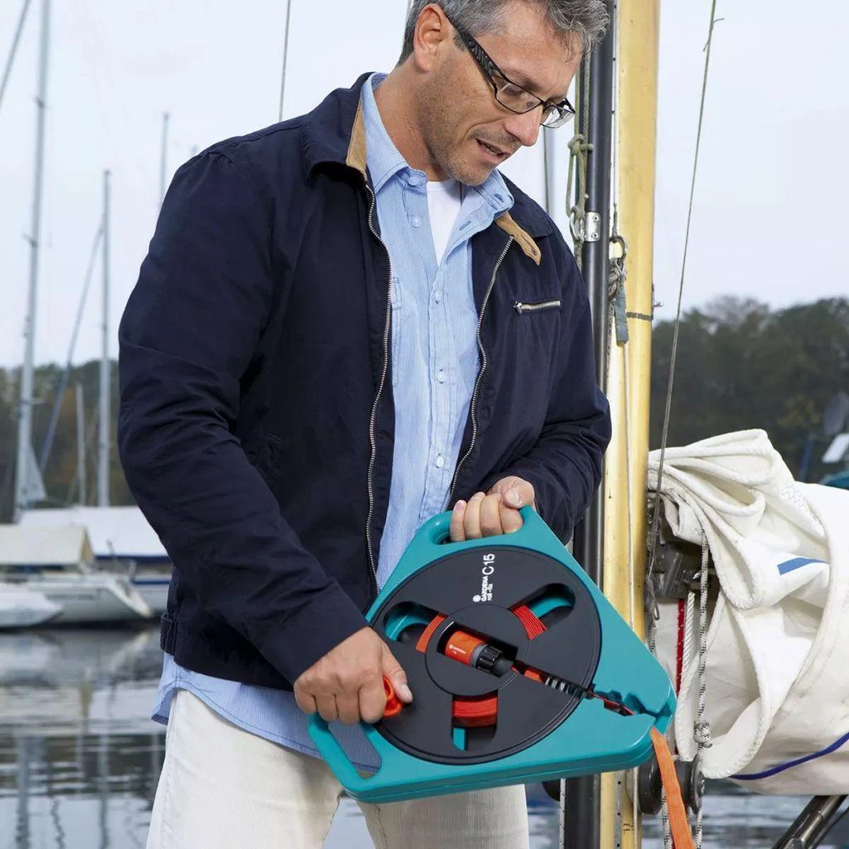 GARDENA Classic Draagcassette Roll-fix C15 Compleet - Inclusief 15 Meter Compact Slang 4 GARDENA Classic Draagcassette Roll-fix C15 Compleet - Inclusief 15 Meter Compact Slang - Afbeelding 2