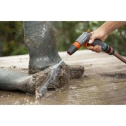 GARDENA - Premium Reinigingssproeier Spuitpistool - Metaal - Voor Reiniging En Bewatering -Tuinbenodigdheden Bevordering 1200x1200 1549