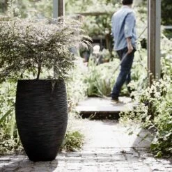 Capi Europe - Vaas Elegant Deluxe Rib NL - 40x60 - Zwart - Voor Binnen En Buiten - KBLR1131 35 Capi Europe - Vaas Elegant Deluxe Rib NL - 40x60 - Zwart - Voor Binnen En Buiten - KBLR1131 -Tuinbenodigdheden Bevordering 1200x1200 1681