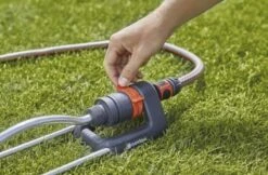 GARDENA - Zwenksproeier Aqua S - Tuinsproeier - 90 Tot 220 M² 23 GARDENA - Zwenksproeier Aqua S - Tuinsproeier - 90 Tot 220 M² -Tuinbenodigdheden Bevordering 1200x789 5