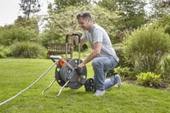 GARDENA - AquaRoll L CleverRoll L Easy Set Slangenwagen - Maximaal 50 Meter - Verstelbare Handgreep 17 GARDENA - AquaRoll L CleverRoll L Easy Set Slangenwagen - Maximaal 50 Meter - Verstelbare Handgreep -Tuinbenodigdheden Bevordering 1200x800 400