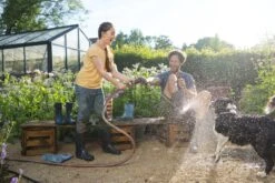 GARDENA - Premium Reinigingssproeier Spuitpistool - Metaal - Voor Reiniging En Bewatering -Tuinbenodigdheden Bevordering 1200x800 430