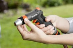 GARDENA - Premium Reinigingssproeier Spuitpistool - Metaal - Voor Reiniging En Bewatering -Tuinbenodigdheden Bevordering 1200x800 431