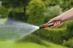 GARDENA - Classic Reinigingspistool - Spuitpistool - Traploos Instelbaar -Tuinbenodigdheden Bevordering 1200x800 438