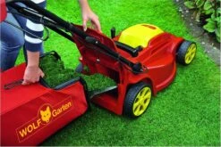 WOLF-Garten A 340 E Elektrische Grasmaaier - 1400 W - 34 Cm Maaibreedte - 30 Liter Opvangbak - Centrale Hoogte-instelling 32 WOLF-Garten A 340 E Elektrische Grasmaaier - 1400 W - 34 Cm Maaibreedte - 30 Liter Opvangbak - Centrale Hoogte-instelling -Tuinbenodigdheden Bevordering 1200x801 6