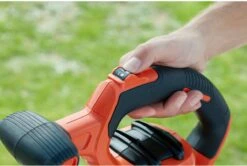 Black & Decker BLACK+DECKER BEBLV300SB-QS Bladblazer - 404 Km/u - 3000W - Zuig-/blaasfunctie - Gesnoerd 17 Black & Decker BLACK+DECKER BEBLV300SB-QS Bladblazer - 404 Km/u - 3000W - Zuig-/blaasfunctie - Gesnoerd -Tuinbenodigdheden Bevordering 1200x808 1
