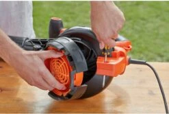 Black & Decker BLACK+DECKER BEBLV300SB-QS Bladblazer - 404 Km/u - 3000W - Zuig-/blaasfunctie - Gesnoerd 16 Black & Decker BLACK+DECKER BEBLV300SB-QS Bladblazer - 404 Km/u - 3000W - Zuig-/blaasfunctie - Gesnoerd -Tuinbenodigdheden Bevordering 1200x808