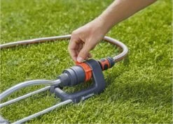 GARDENA - Zwenksproeier Aqua S - Tuinsproeier - 90 Tot 220 M² 18 GARDENA - Zwenksproeier Aqua S - Tuinsproeier - 90 Tot 220 M² -Tuinbenodigdheden Bevordering 1200x867 5