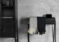 Gusta - Plantenbak - Zwart - 58x18x63cm -Tuinbenodigdheden Bevordering 1200x870 8