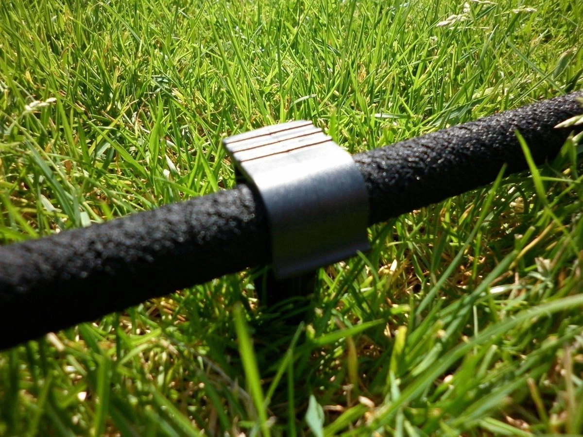 100 Grondpennen Voor Het Bevestigen Van Tuinslang / Druppelslang 3 100 Grondpennen Voor Het Bevestigen Van Tuinslang / Druppelslang