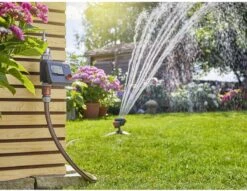 GARDENA - Select Computer Besproeiingscomputer - 3 Besproeiingen Per Dag -Tuinbenodigdheden Bevordering 1200x928 3