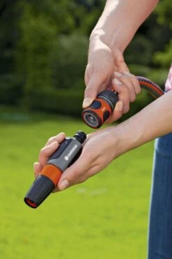 GARDENA Tuinspuit - Spuitpistool 41 GARDENA Tuinspuit - Spuitpistool -Tuinbenodigdheden Bevordering 800x1200 109