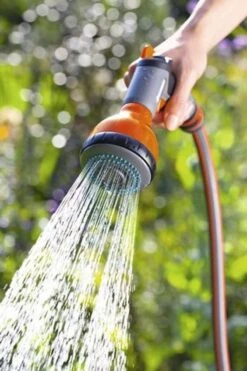 GARDENA - Classic- Multifunctionele Broeskop - Exclusief Verlengsteel -Tuinbenodigdheden Bevordering 800x1200 113