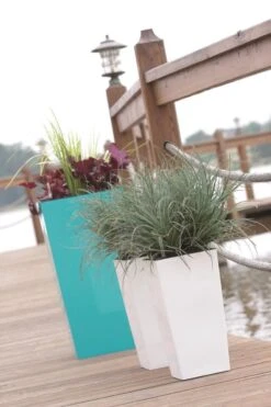 Prosperplast Kunststof Urbi Bloempot/plantenpot Met Binnenpot Wit 32 X 32 X 61 Cm - 21/49 Liter - Hoge Vierkante Bloempotten 19 Prosperplast Kunststof Urbi Bloempot/plantenpot Met Binnenpot Wit 32 X 32 X 61 Cm - 21/49 Liter - Hoge Vierkante Bloempotten -Tuinbenodigdheden Bevordering 800x1200 128