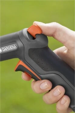 GARDENA - Premium Reinigingssproeier Spuitpistool - Metaal - Voor Reiniging En Bewatering -Tuinbenodigdheden Bevordering 801x1200 13