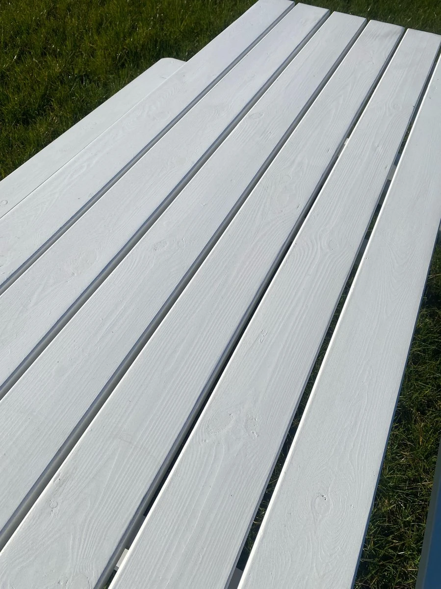 Goedkopepicknicktafels.nl | Witte XL Picknicktafel | Tuintafel 6 Persoons | Wit Gespoten Gedroogd Grenen Hout! 7 Goedkopepicknicktafels.nl | Witte XL Picknicktafel | Tuintafel 6 Persoons | Wit Gespoten Gedroogd Grenen Hout! - Afbeelding 5