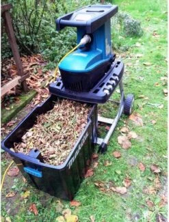 Makita UD2500 Hakselaar - 2500W -Tuinbenodigdheden Bevordering 912x1200